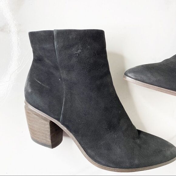 Vince Camuto Grasem Black Suede Block Heel Booties - Picture 3 of 13